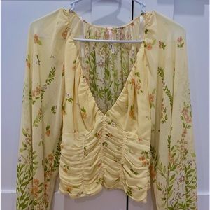 Free People Floral Yellow Blouse. SIZE XS.